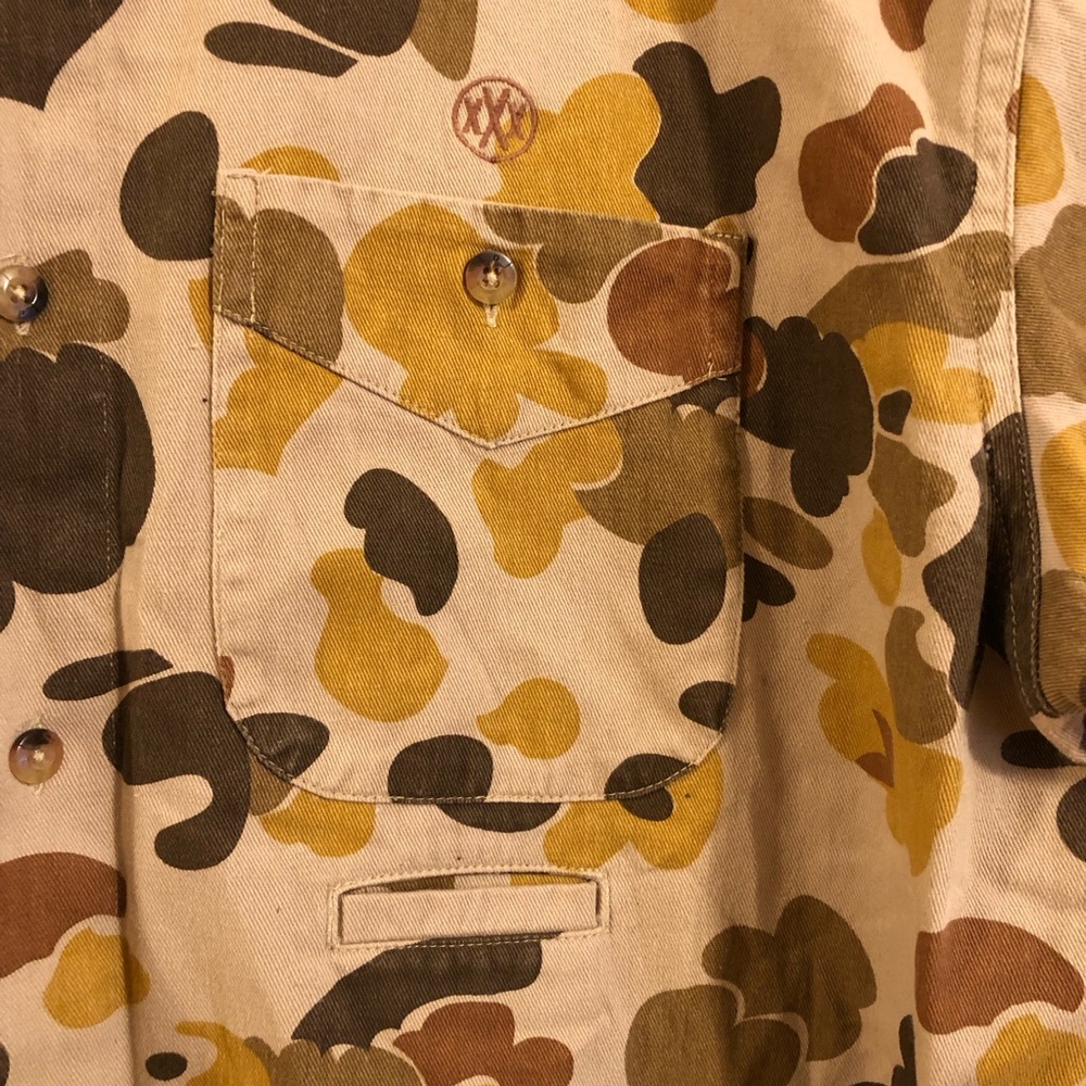 10.Deep Duck Camo Pattern Short Sleeve Button Dow… - image 5